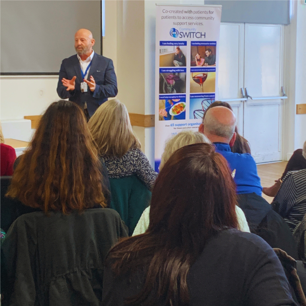 Dorset Police Fraud Protect Officer, Damian Cranny, addresses the group